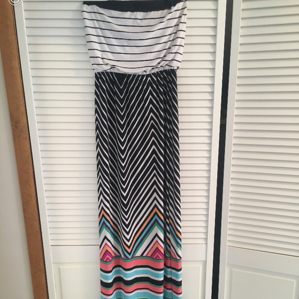Maxi Dress great material worn once